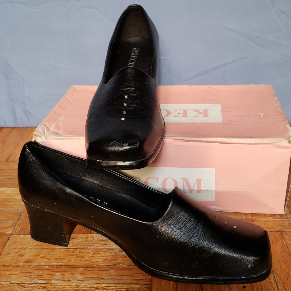Kecom vintage size 10 low heel